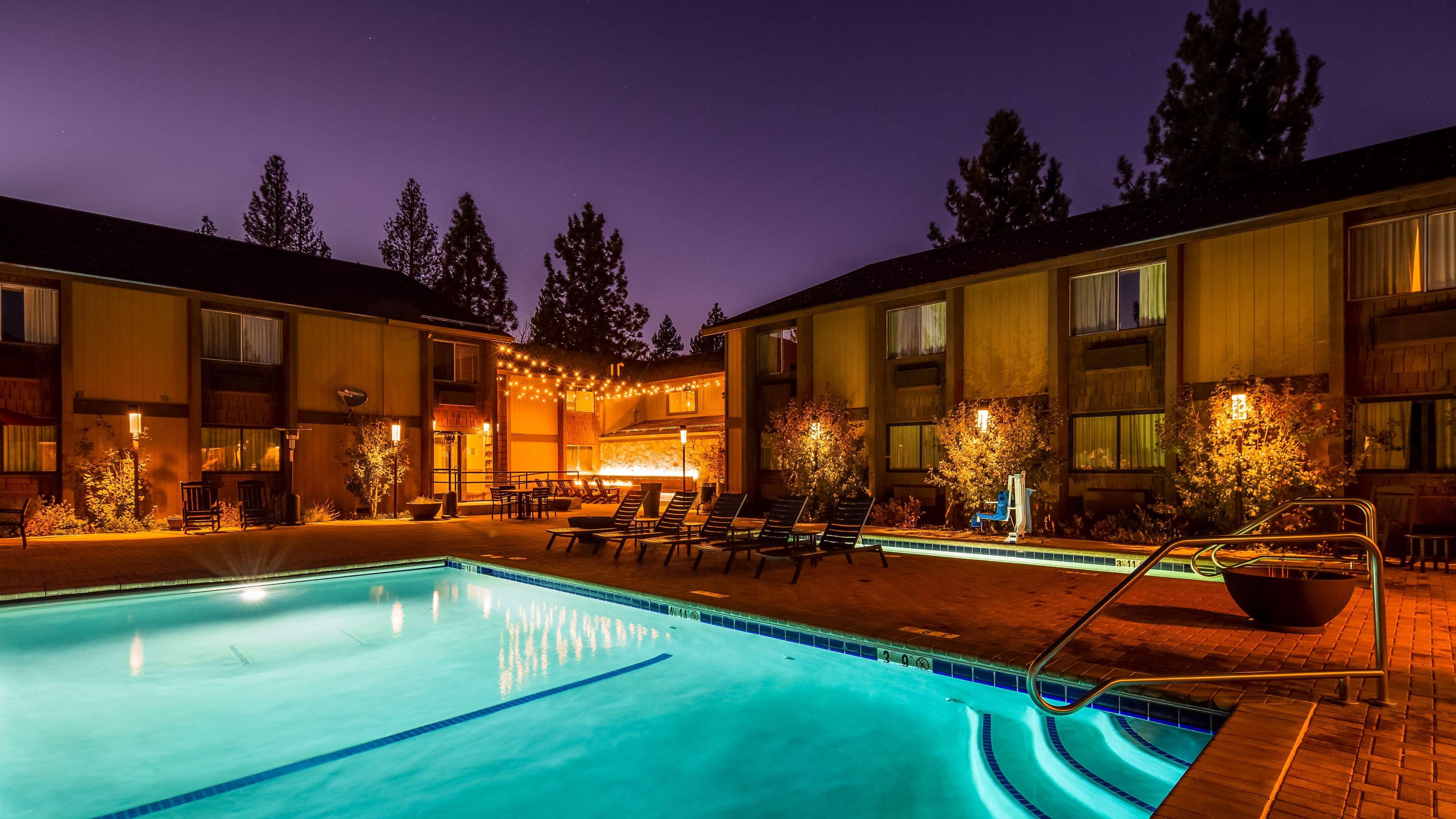 Best Western Plus Truckee-Tahoe Hotel Exterior photo