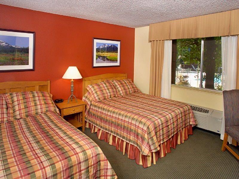 Best Western Plus Truckee-Tahoe Hotel Exterior photo