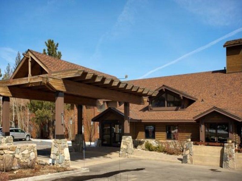 Best Western Plus Truckee-Tahoe Hotel Exterior photo