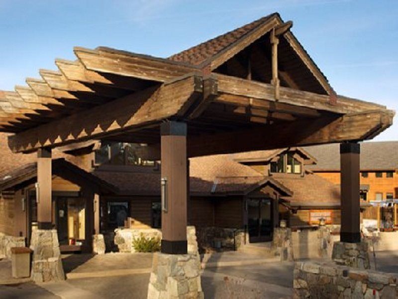 Best Western Plus Truckee-Tahoe Hotel Exterior photo