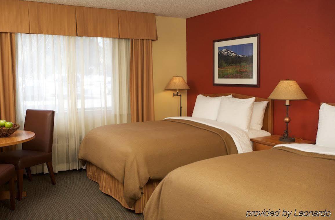 Best Western Plus Truckee-Tahoe Hotel Exterior photo